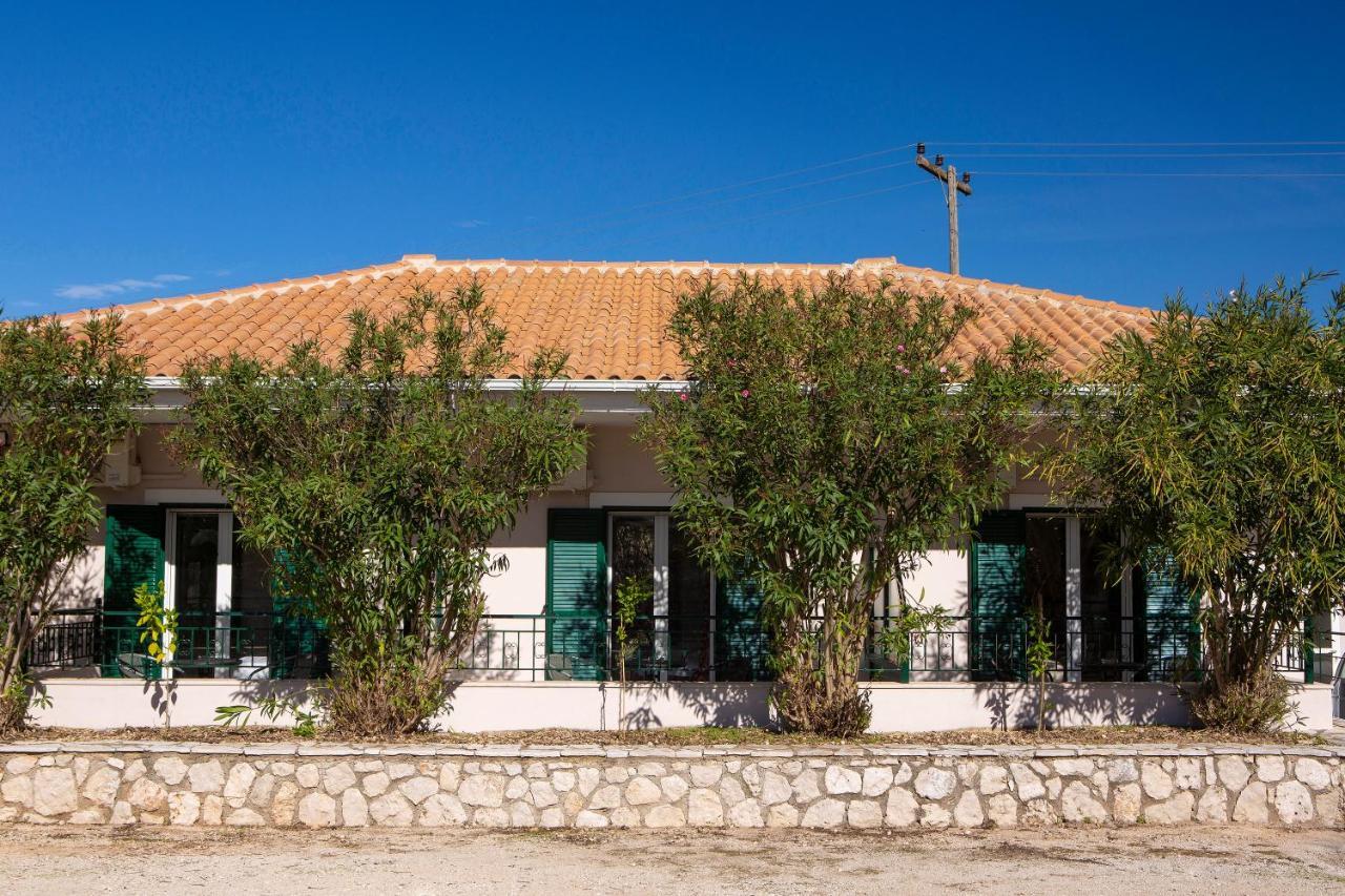 Spacious Studios Lefkada Mountain View Near Beach Dragano Exterior photo